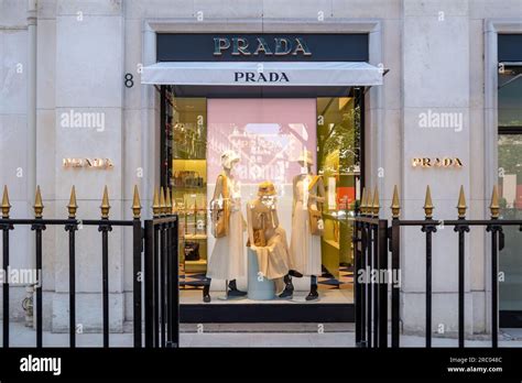 prada paris champs elysees|Prada .